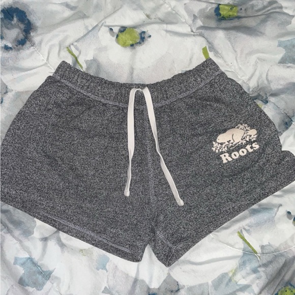 roots shorts - Picture 2 of 2